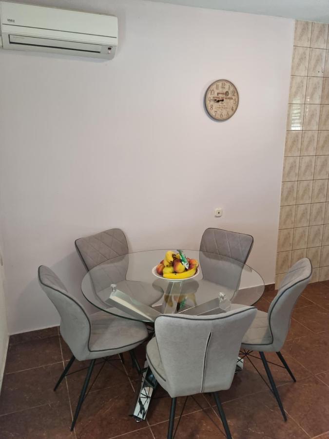 Apartment Ivana Биоград-на-Мору Экстерьер фото